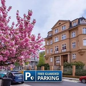 villa-wingolf.karlovyvary-hotels.com/